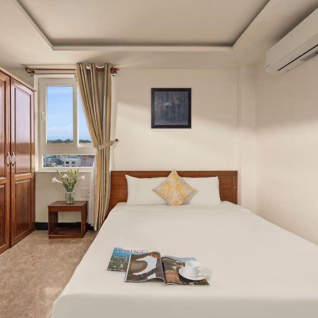 Titan Hotel Da Nang Exterior photo