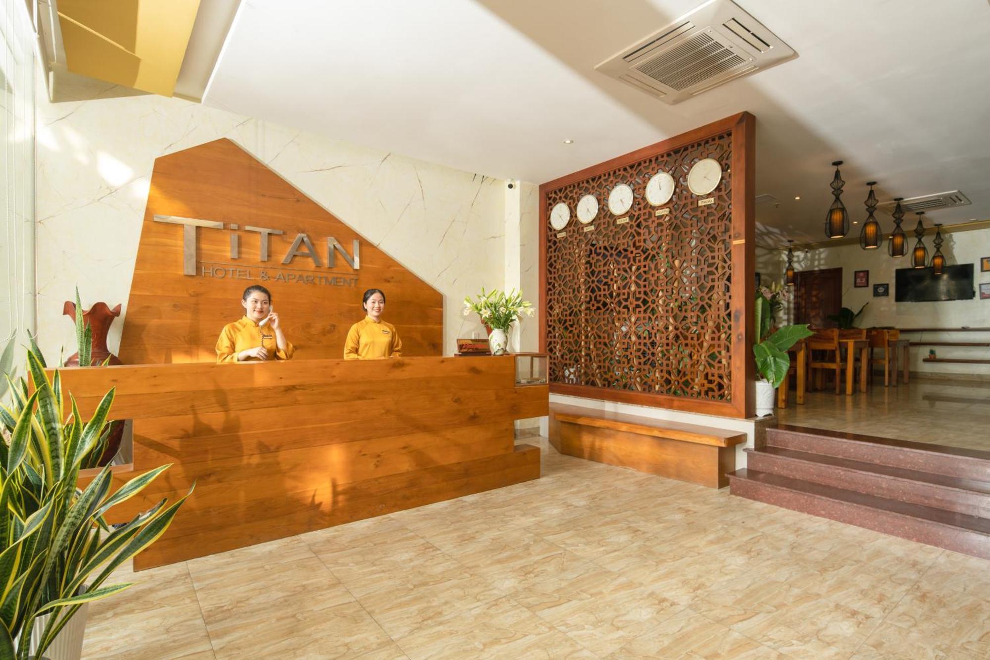 Titan Hotel Da Nang Exterior photo