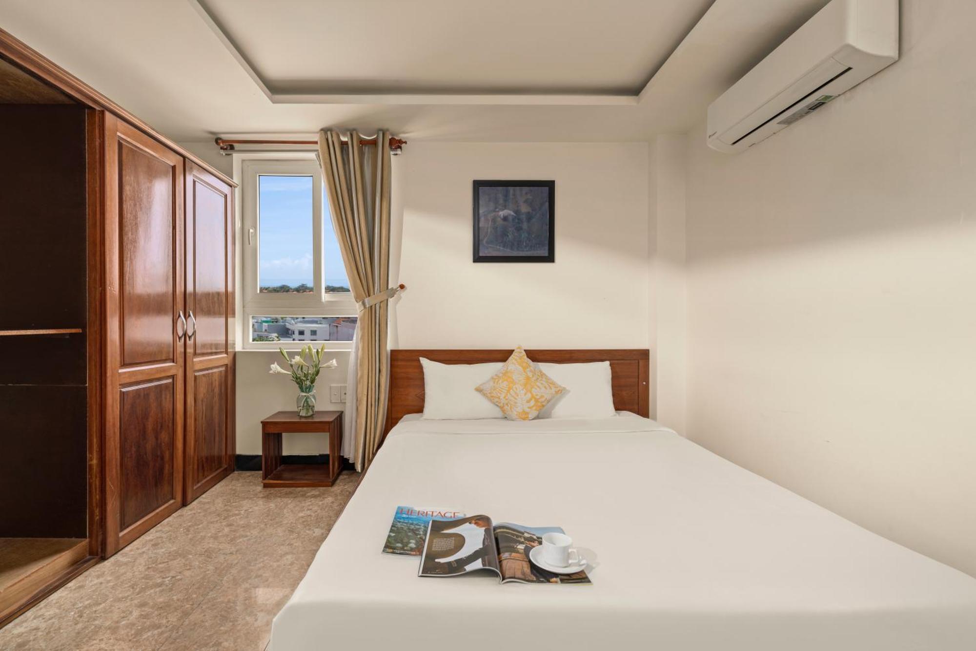 Titan Hotel Da Nang Exterior photo