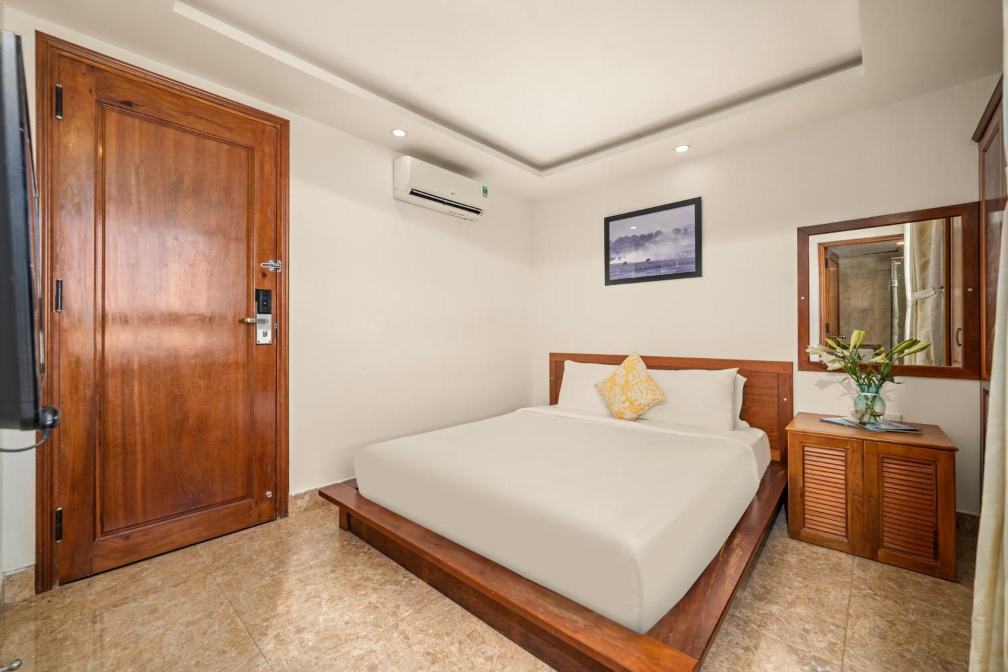 Titan Hotel Da Nang Exterior photo